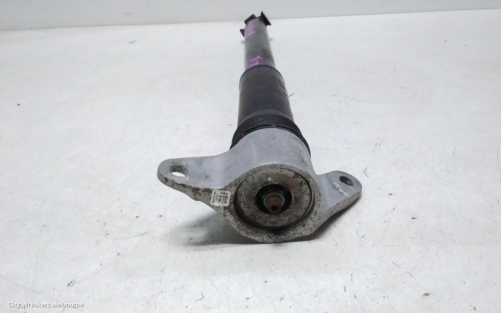 JAGUAR F PACE RIGHT REAR STRUT, X761, 02/2016 - 12/2025
