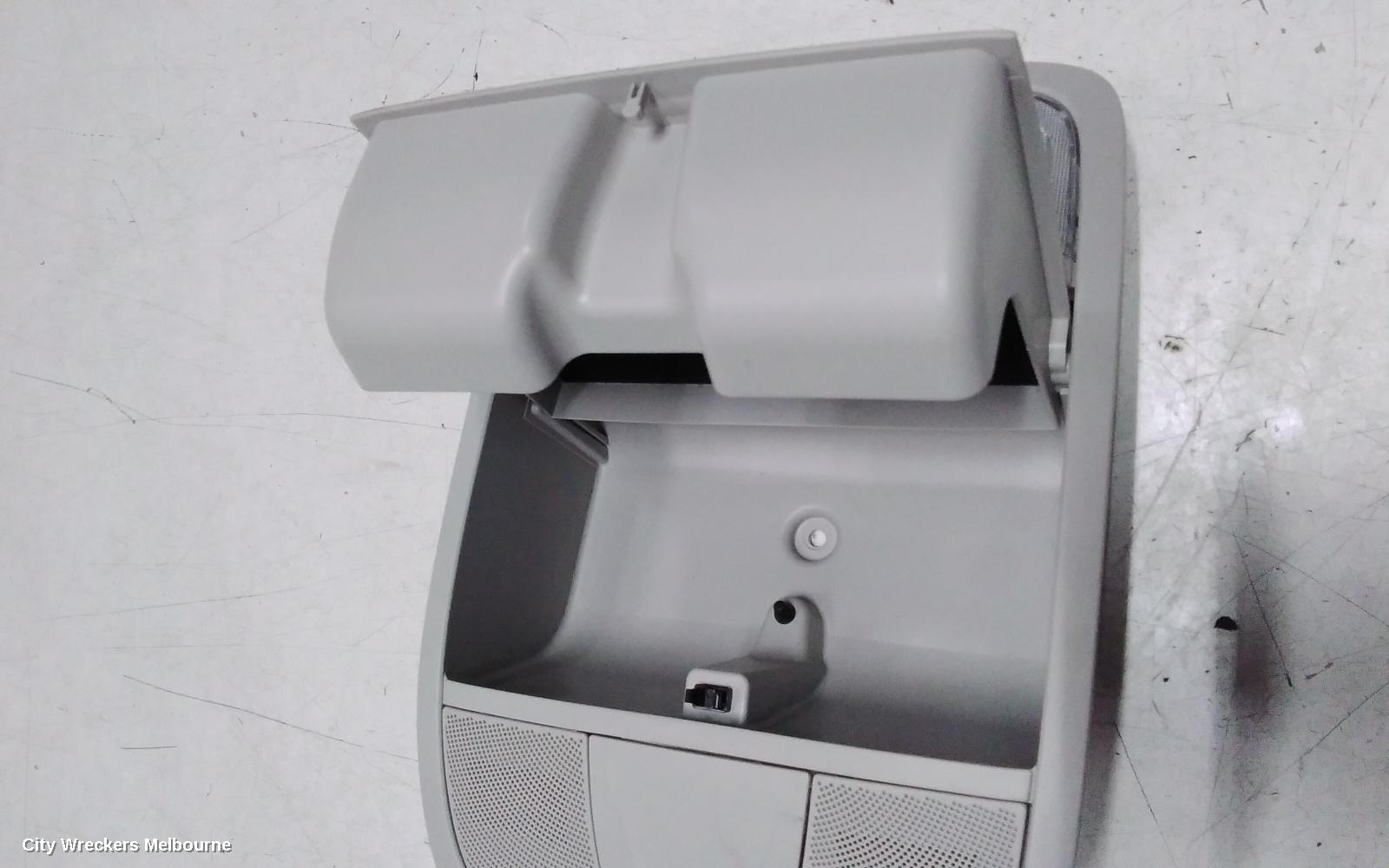 MITSUBISHI PAJERO COURTESY LIGHT, FRONT, QE, PAJERO SPORT, 10/2015 ONWARDS