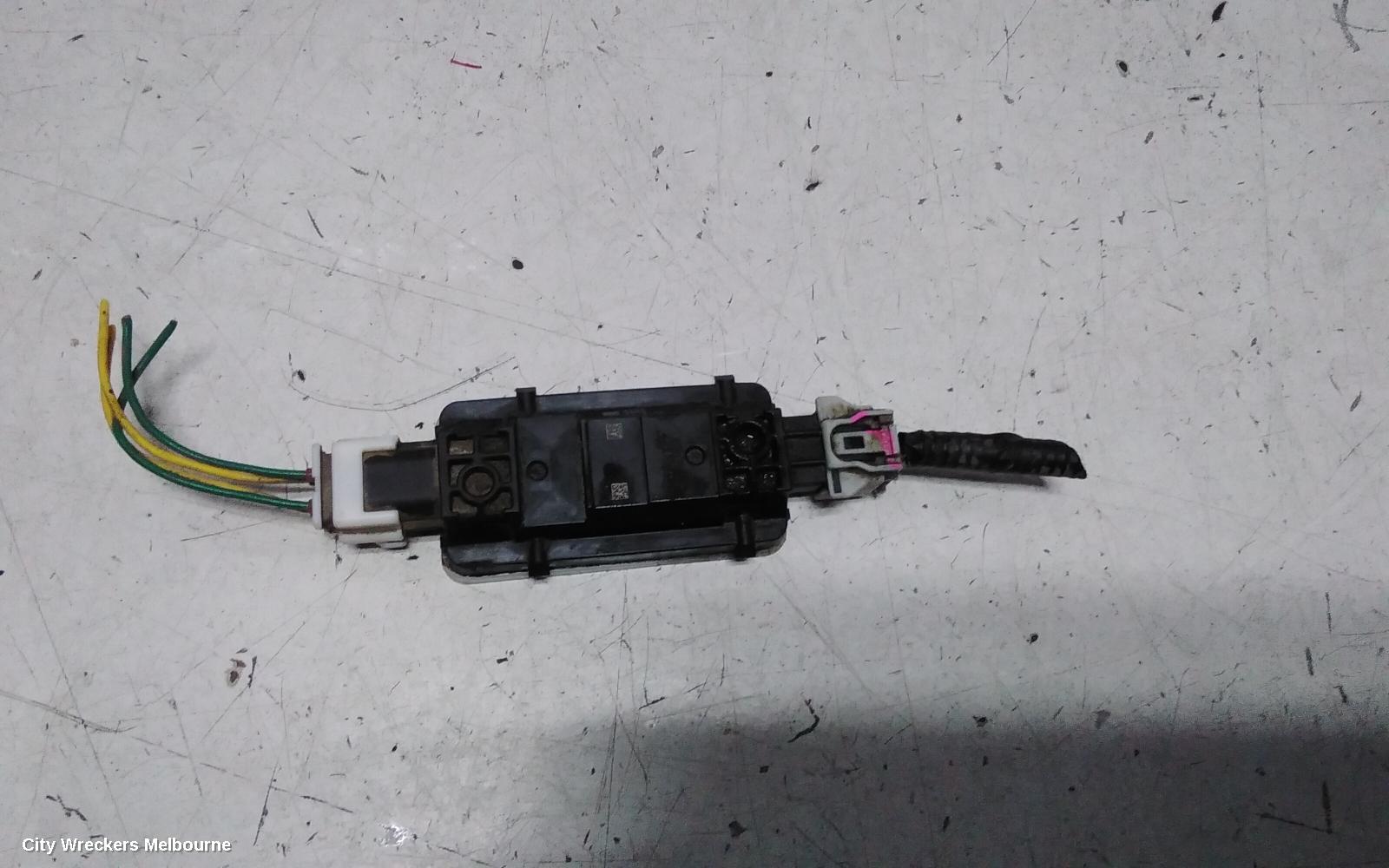 MITSUBISHI PAJERO, QE, PAJERO SPORT, 10/2015 ONWARDS, RHR BLIND SPOT MODULE  : 141345