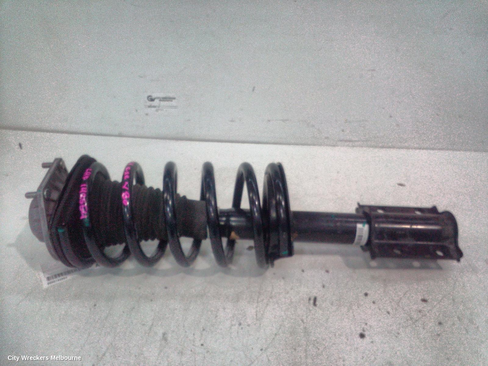LDV V80 LEFT FRONT STRUT, DIESEL, 2.5, VAN, 01/2013 - 12/2023