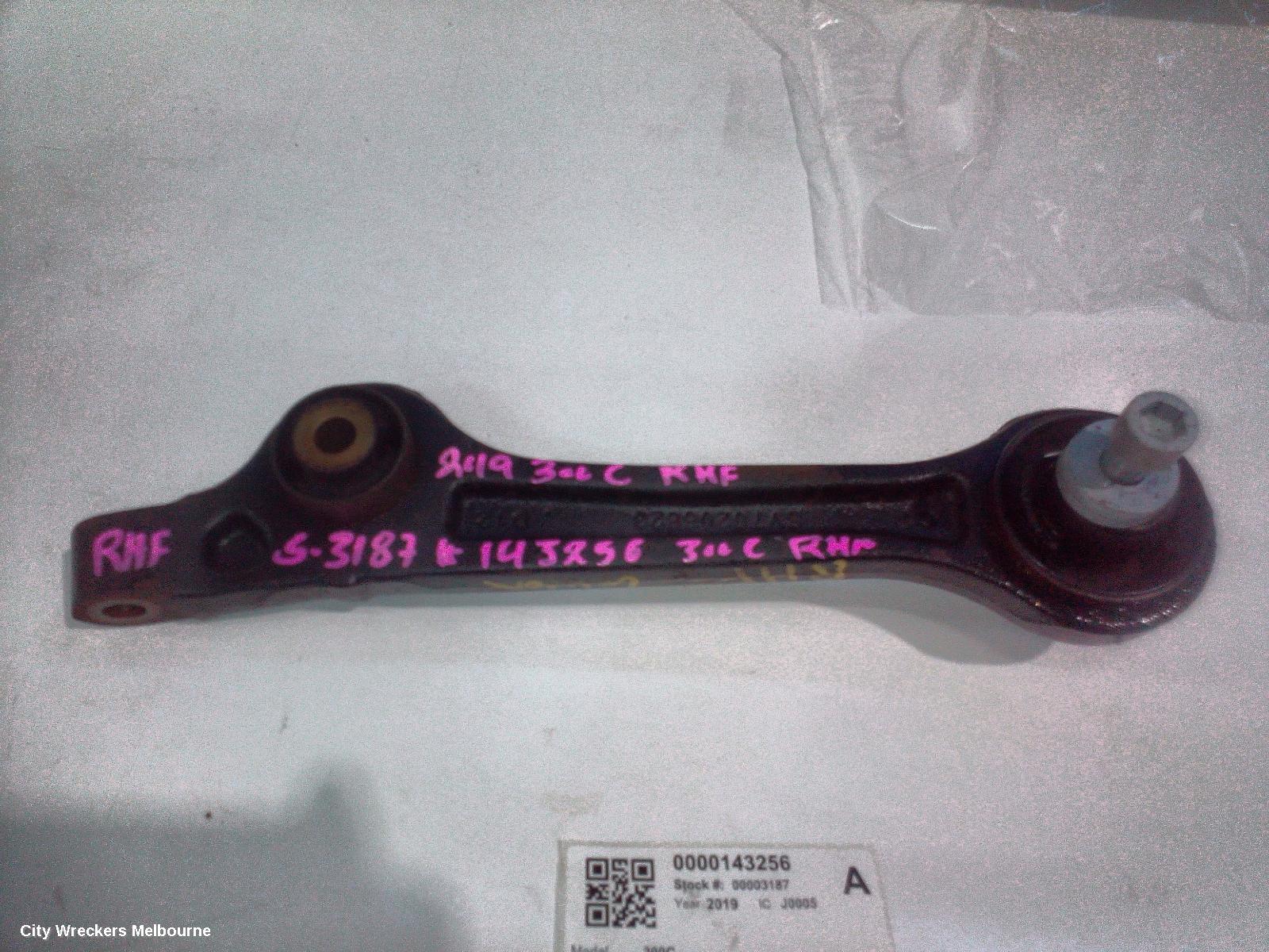 CHRYSLER 300C RIGHT FRONT LOWER CONTROL ARM, LOWER MAIN ARM, STANDARD/SRT-8 TYPE, LX2, 12/2011 - 12/2021