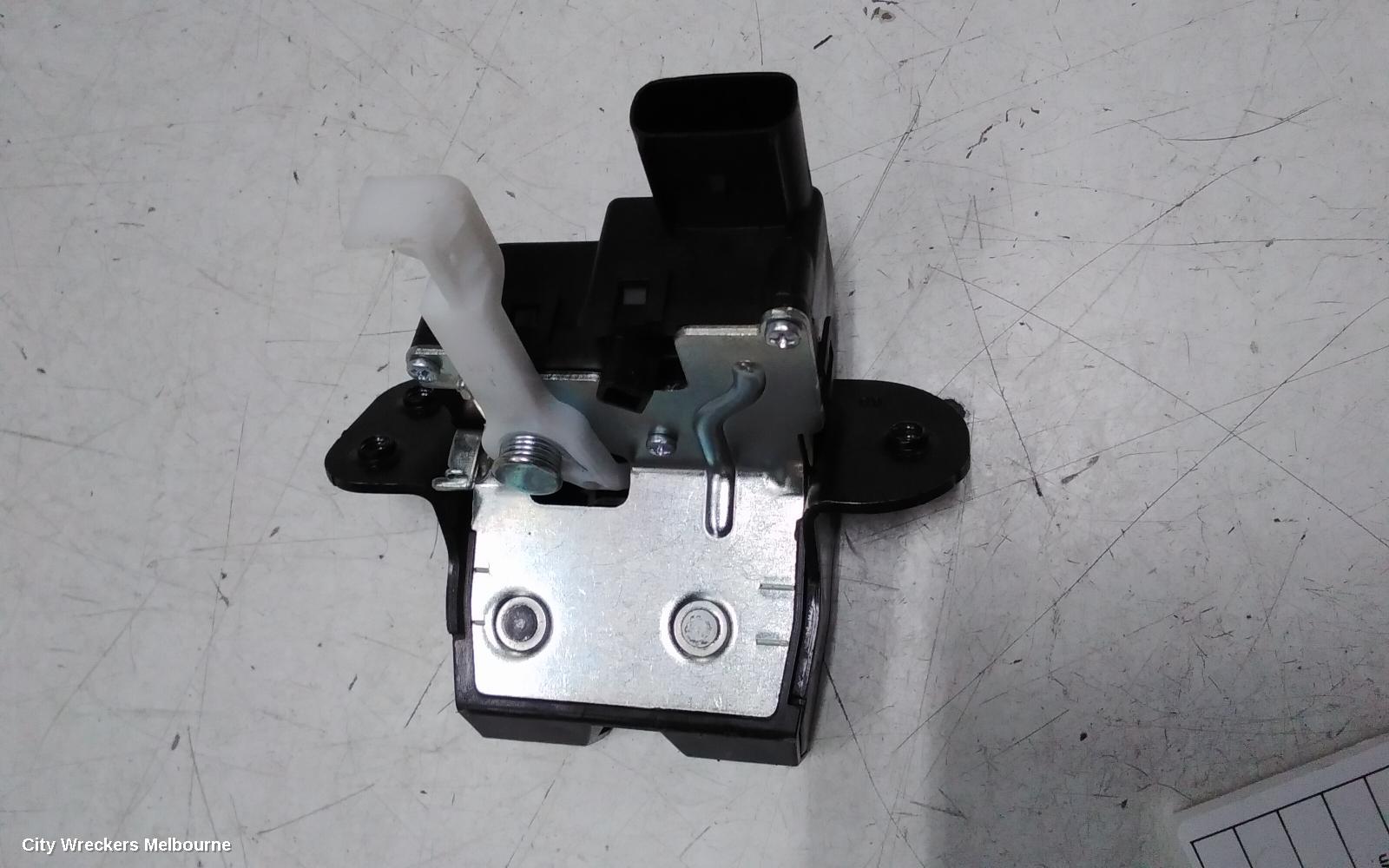 KIA CERATO DOOR/BOOT/GATE LOCK, TAILGATE LOCK, BD, HATCH, 09/2018 - 09/2024