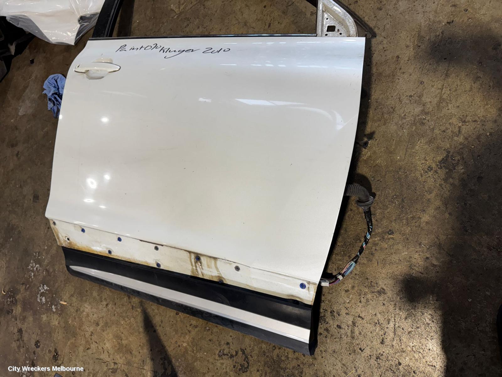 TOYOTA KLUGER RIGHT FRONT DOOR, GSU40-GSU45, 08/2007 - 02/2014