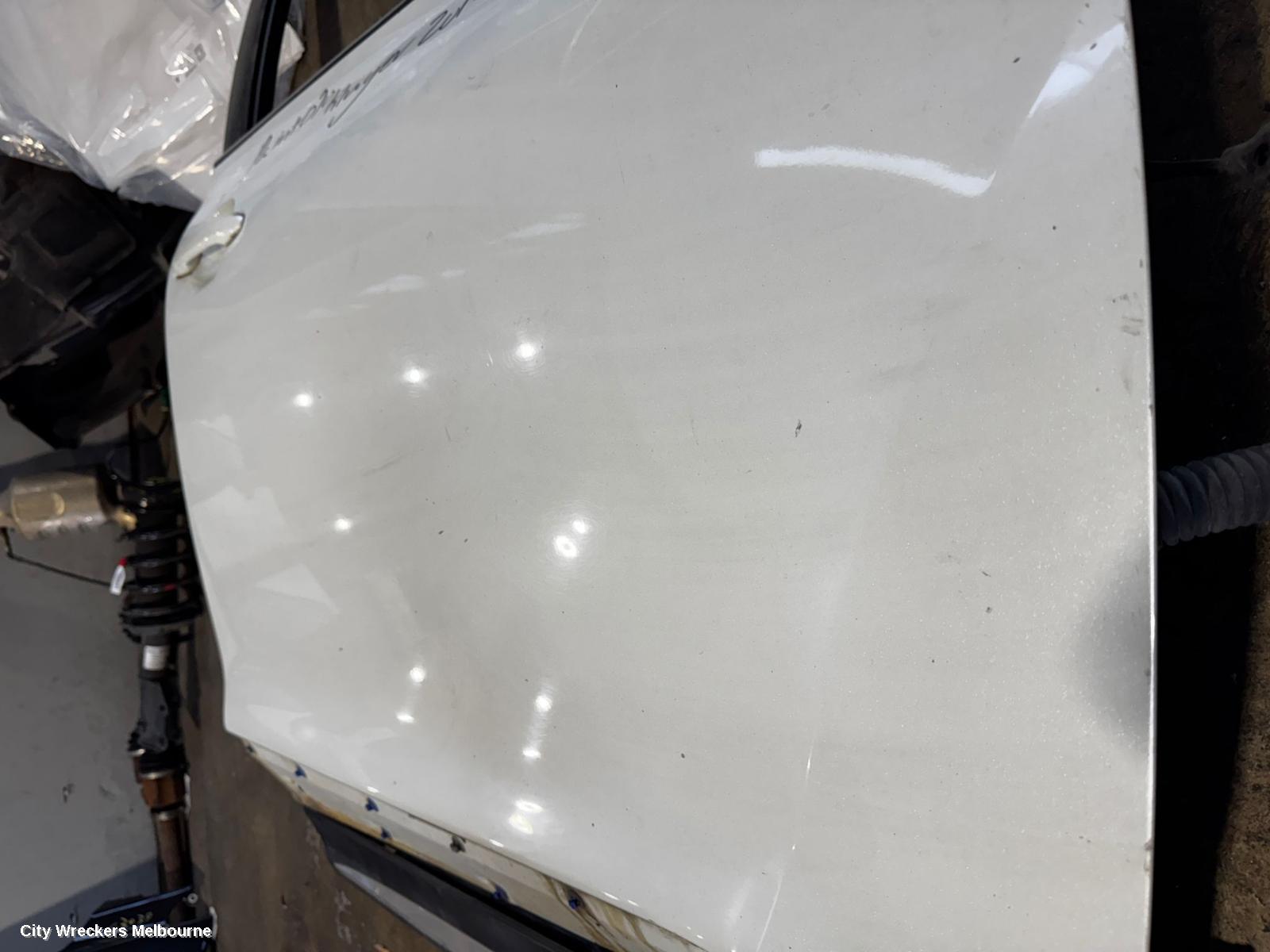 TOYOTA KLUGER RIGHT FRONT DOOR, GSU40-GSU45, 08/2007 - 02/2014