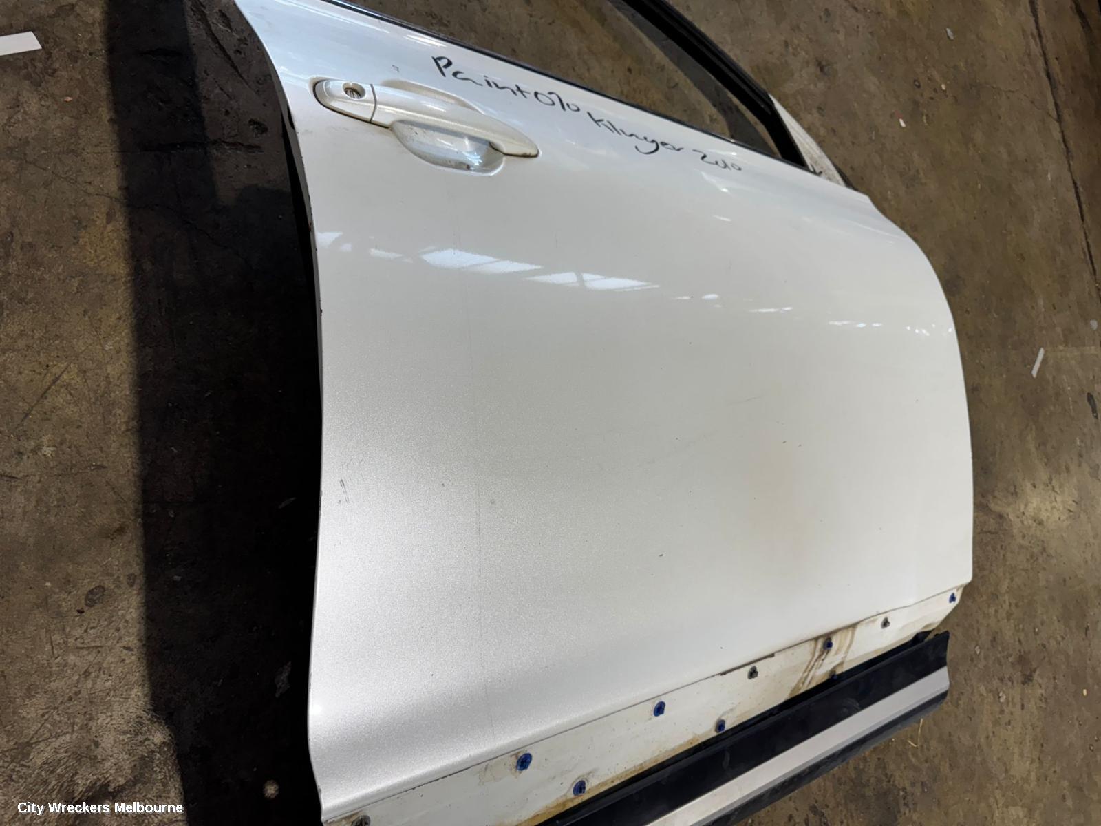 TOYOTA KLUGER RIGHT FRONT DOOR, GSU40-GSU45, 08/2007 - 02/2014