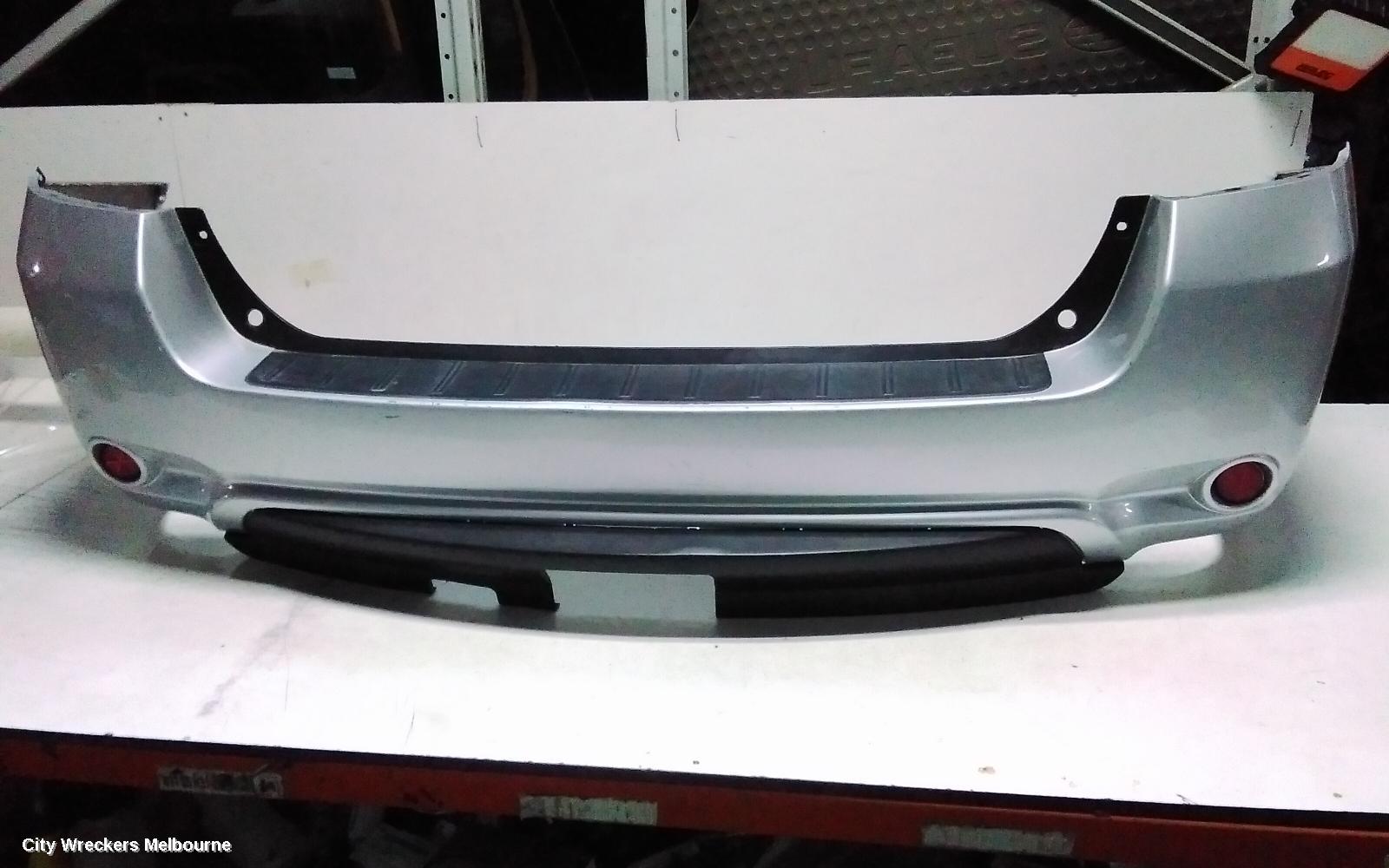 TOYOTA KLUGER REAR BUMPER, GSU40-GSU45, 05/2007 - 07/2010