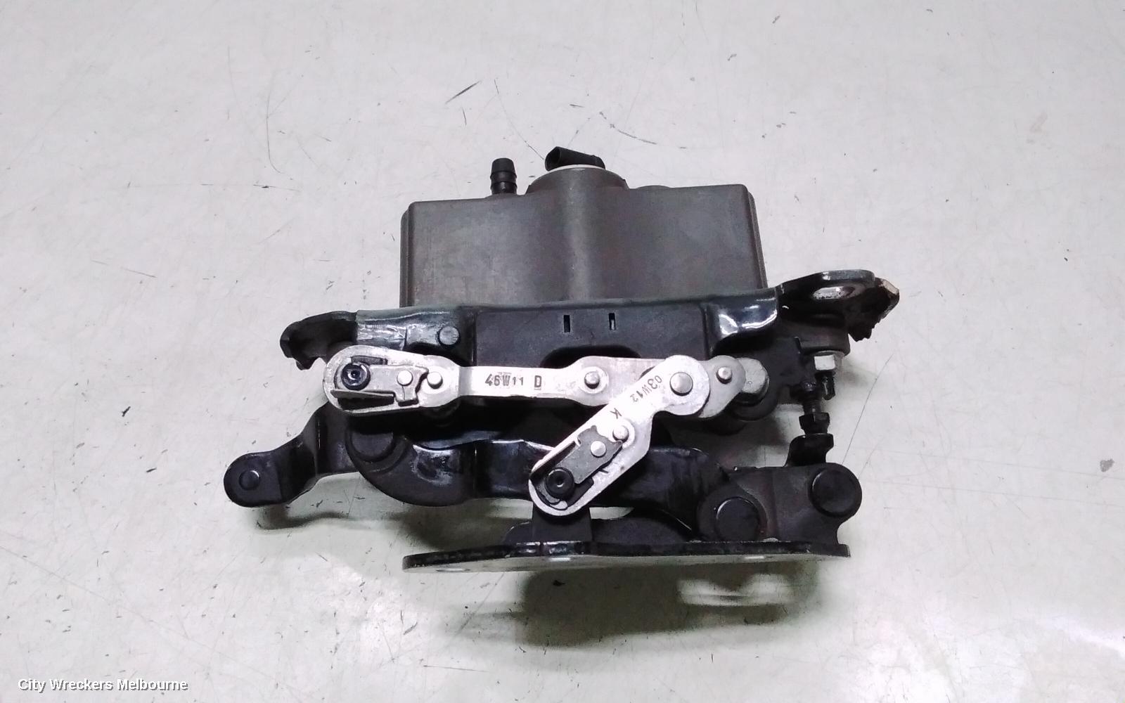 MERCEDES E CLASS BONNET HINGE/STRUT, LH BONNET ACTUATOR, P/N A2129066201, W212/S212, 07/2009 - 05/2013