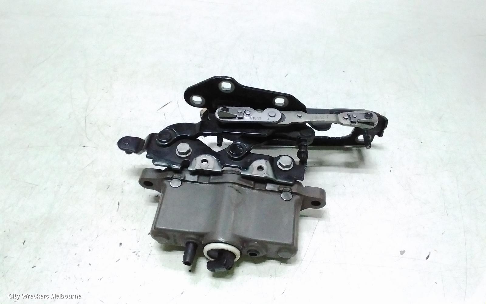 MERCEDES E CLASS BONNET HINGE/STRUT, RH BONNET ACTUATOR, P/N A2129066301, W212/S212, 07/2009 - 05/2013