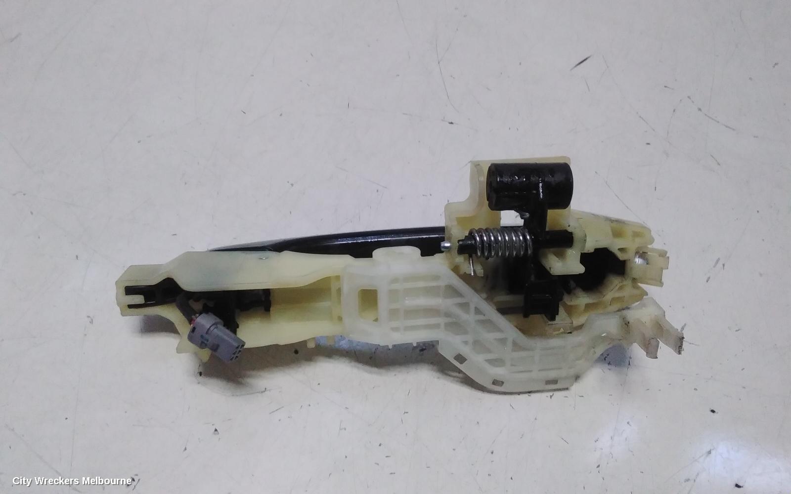 HYUNDAI GENESIS DOOR HANDLE, OUTER, LH FRONT, DH, 11/2014 - 01/2018