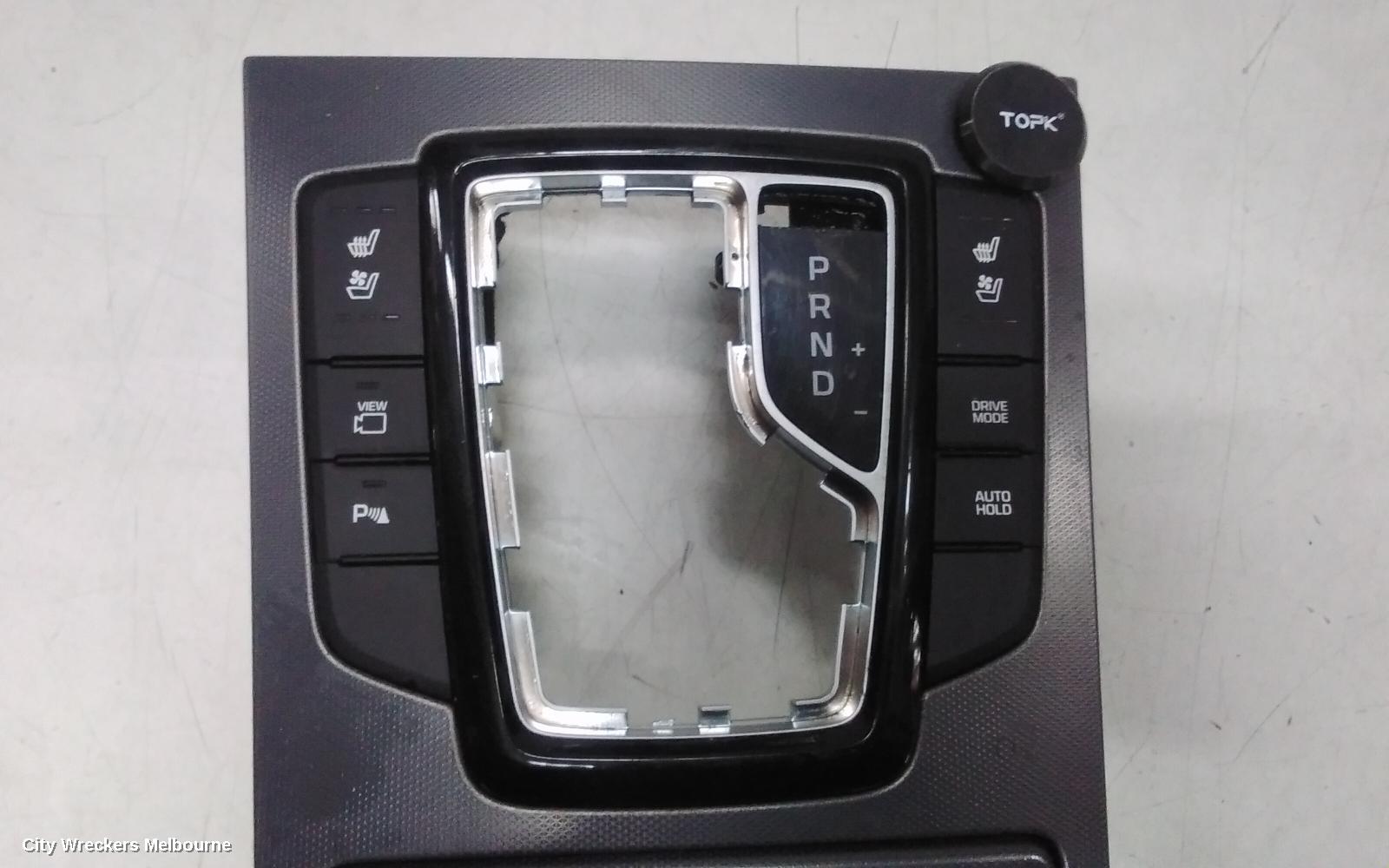 HYUNDAI GENESIS GEAR STICK/SHIFTER, DH, AUTO T/M, 11/2014 - 01/2018