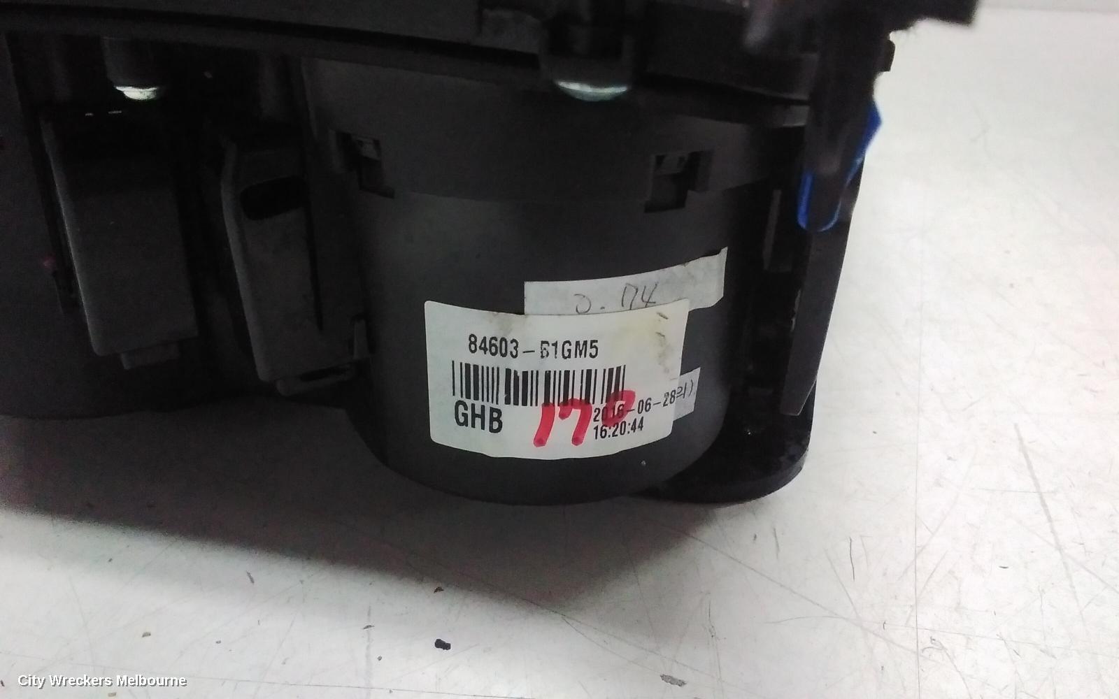 HYUNDAI GENESIS GEAR STICK/SHIFTER, DH, AUTO T/M, 11/2014 - 01/2018