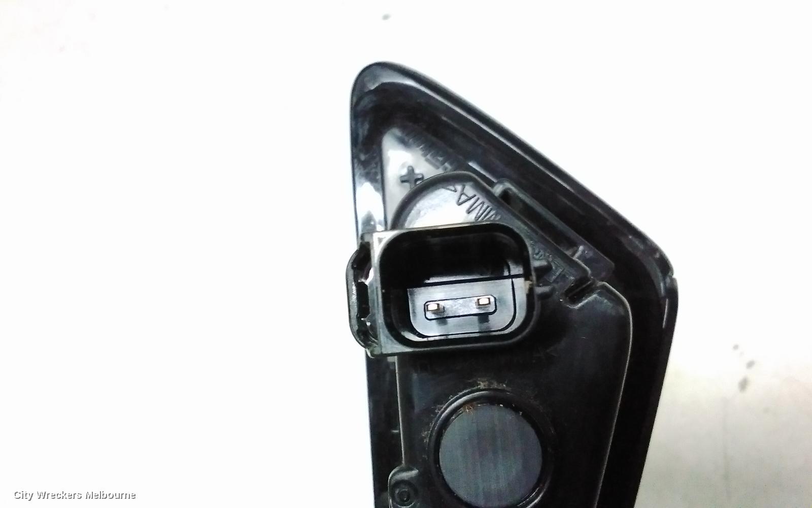 TESLA MODEL Y REVERSE CAMERA, 1ST GEN, SIDE CAMERA (LH GUARD), 03/2022 ONWARDS
