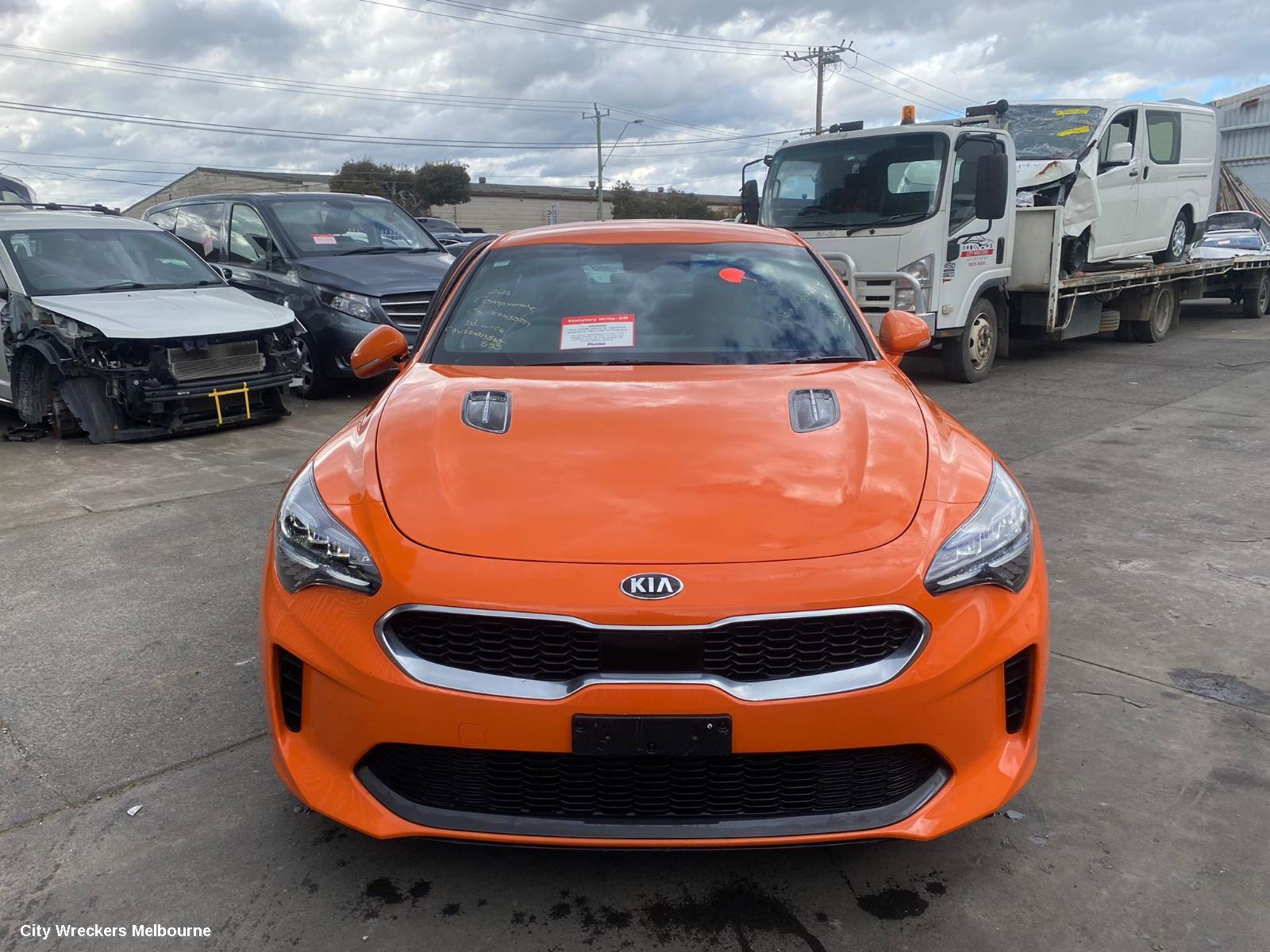 KIA STINGER LEFT FRONT HUB ASSEMBLY, CK, NON ADAPTIVE SUSPENSION TYPE, 06/2017 - 04/2023