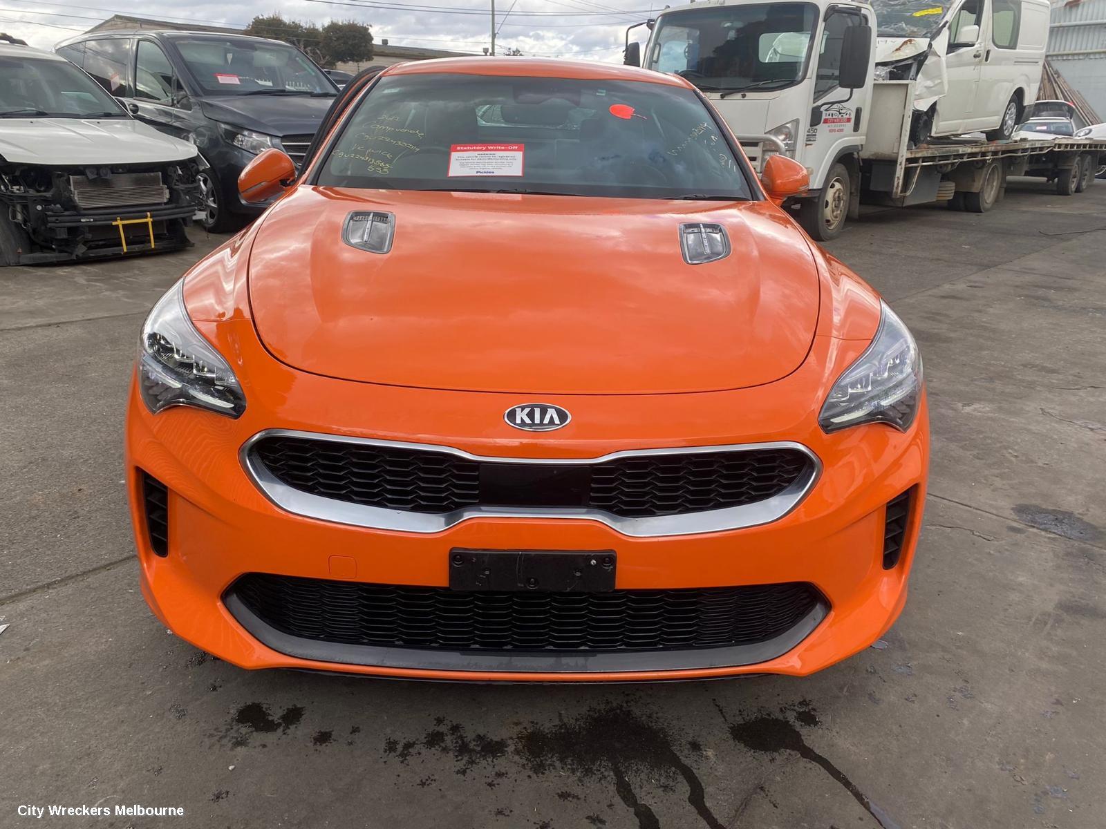 KIA STINGER LEFT FRONT HUB ASSEMBLY, CK, NON ADAPTIVE SUSPENSION TYPE, 06/2017 - 04/2023