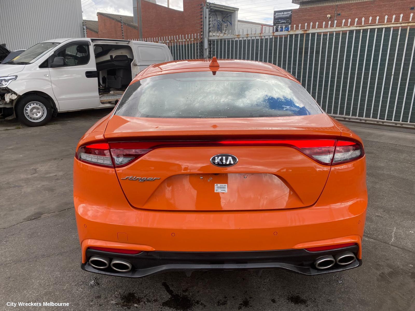 KIA STINGER LEFT FRONT HUB ASSEMBLY, CK, NON ADAPTIVE SUSPENSION TYPE, 06/2017 - 04/2023