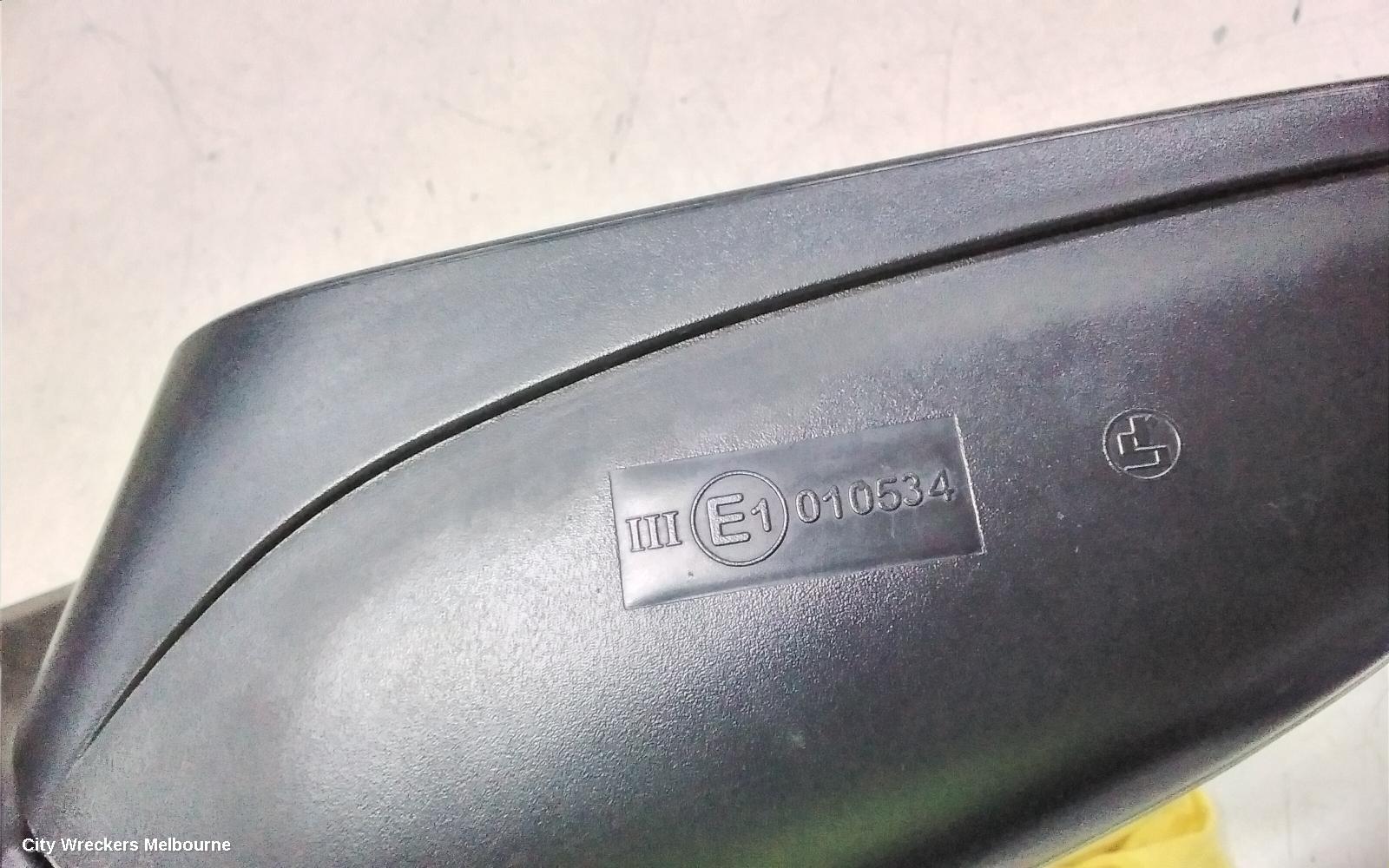HOLDEN ASTRA RIGHT DOOR MIRROR, TS, MAN, HATCH/SEDAN, PAINTED TYPE (SMOOTH FINISH), 09/1998 - 10/2006