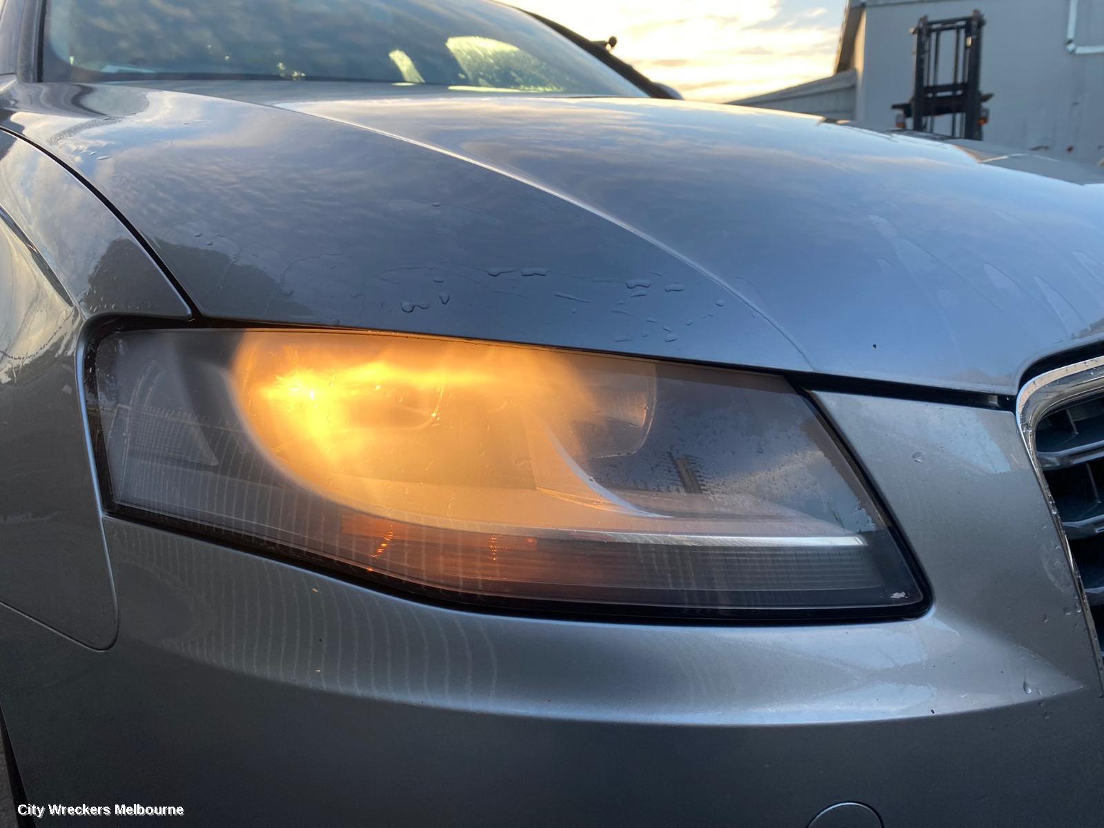 AUDI A4 RIGHT TAILLIGHT, B8 8K (A4), SEDAN, STANDARD TYPE, 02/2008 - 06/2012