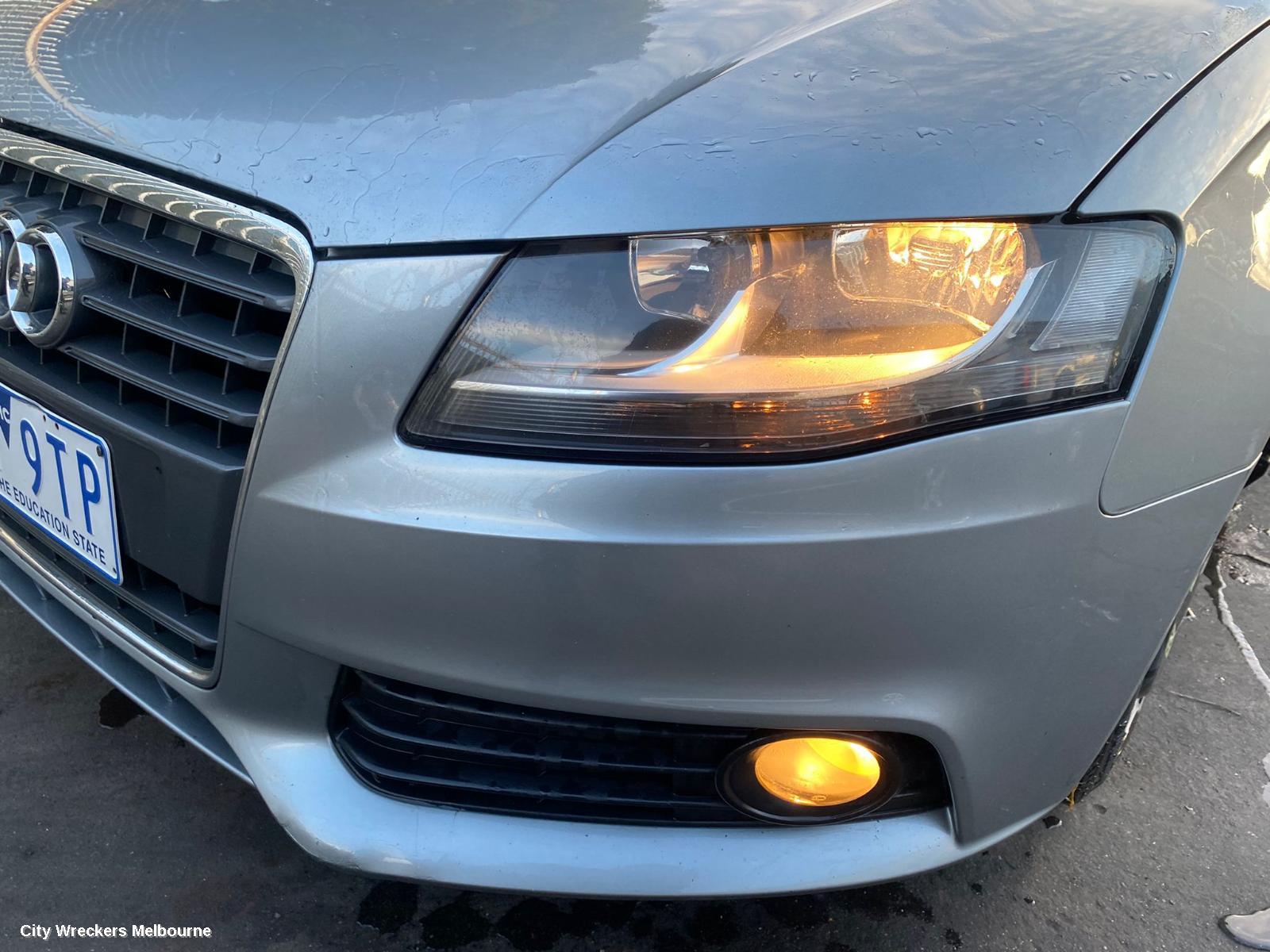 AUDI A4 RIGHT TAILLIGHT, B8 8K (A4), SEDAN, STANDARD TYPE, 02/2008 - 06/2012