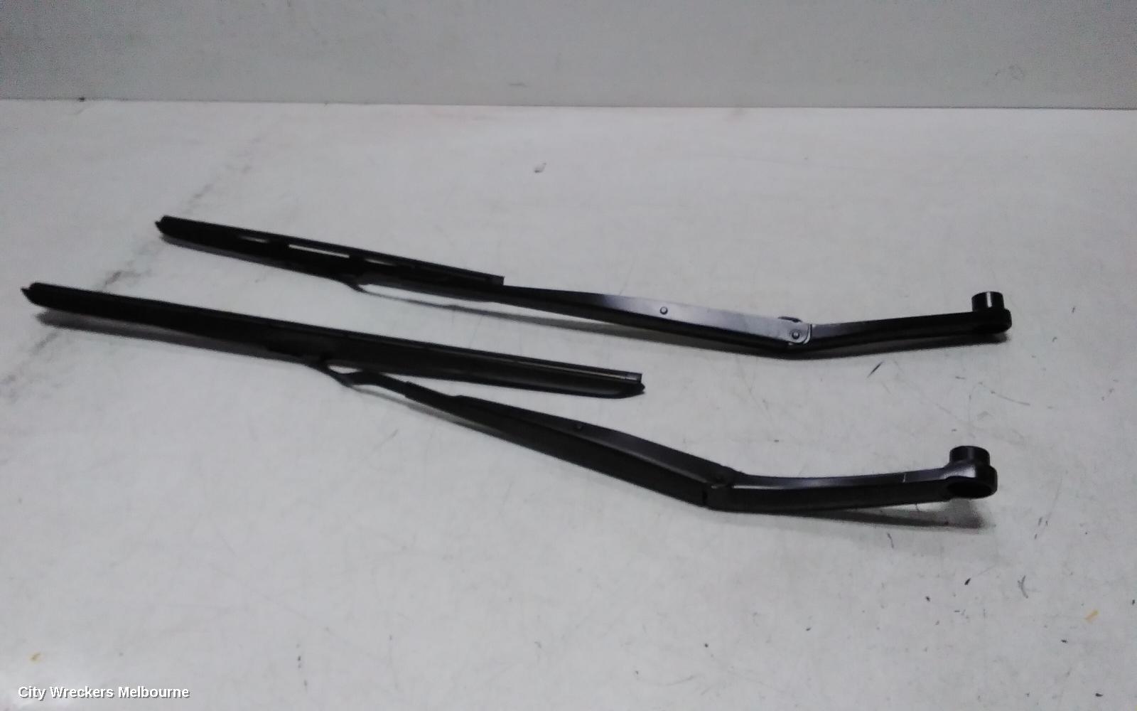 GENESIS GV70 WIPER ARM, JK, 03/2021 ONWARDS