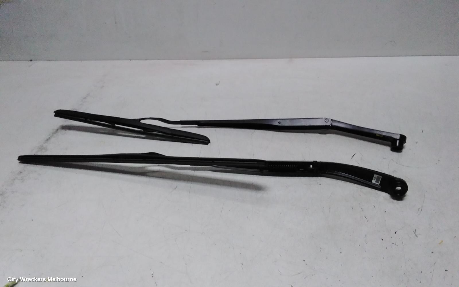 GENESIS GV70 WIPER ARM, JK, 03/2021 ONWARDS