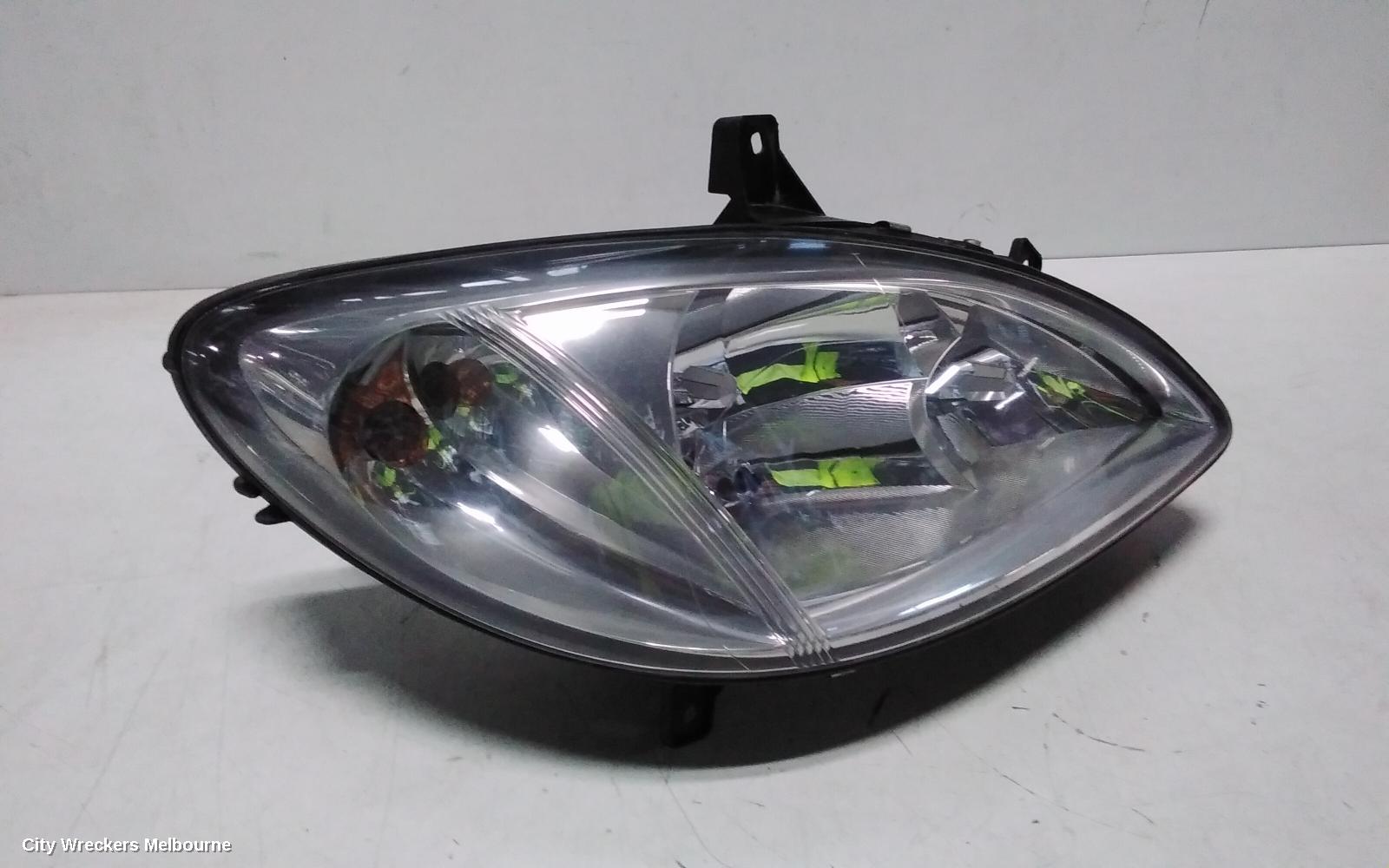 MERCEDES VITO RIGHT HEADLAMP, 639, 04/2004 - 01/2011