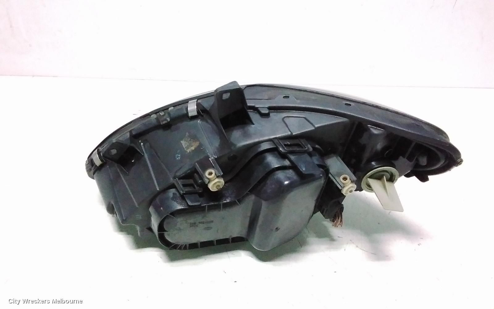 MERCEDES VITO RIGHT HEADLAMP, 639, 04/2004 - 01/2011