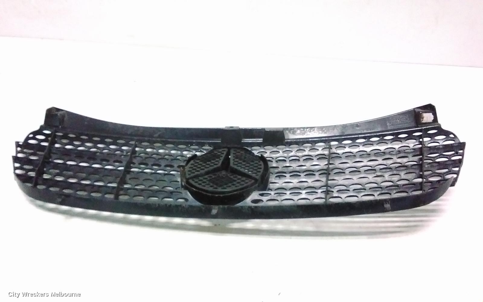 MERCEDES VITO GRILLE, 639, RADIATOR GRILLE, BLACK, W/ CHROME EMBLEM, 04/2004 - 01/2011