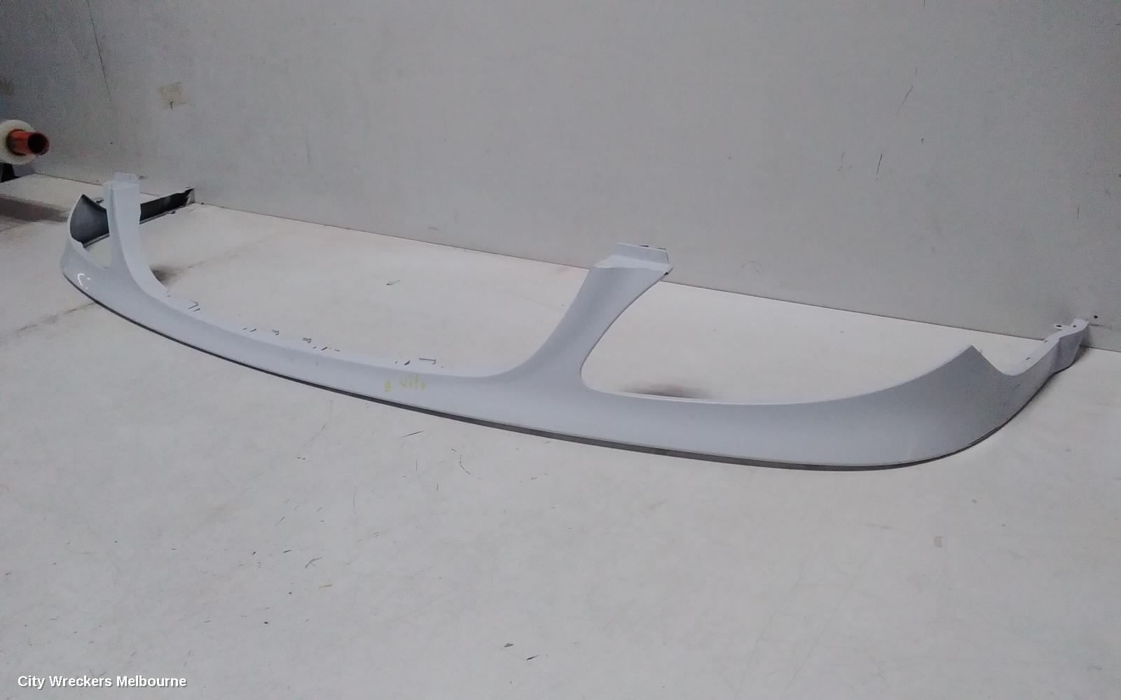 MERCEDES VITO GRILLE, 639, RADIATOR GRILLE, BLACK, W/ CHROME EMBLEM, 04/2004 - 01/2011