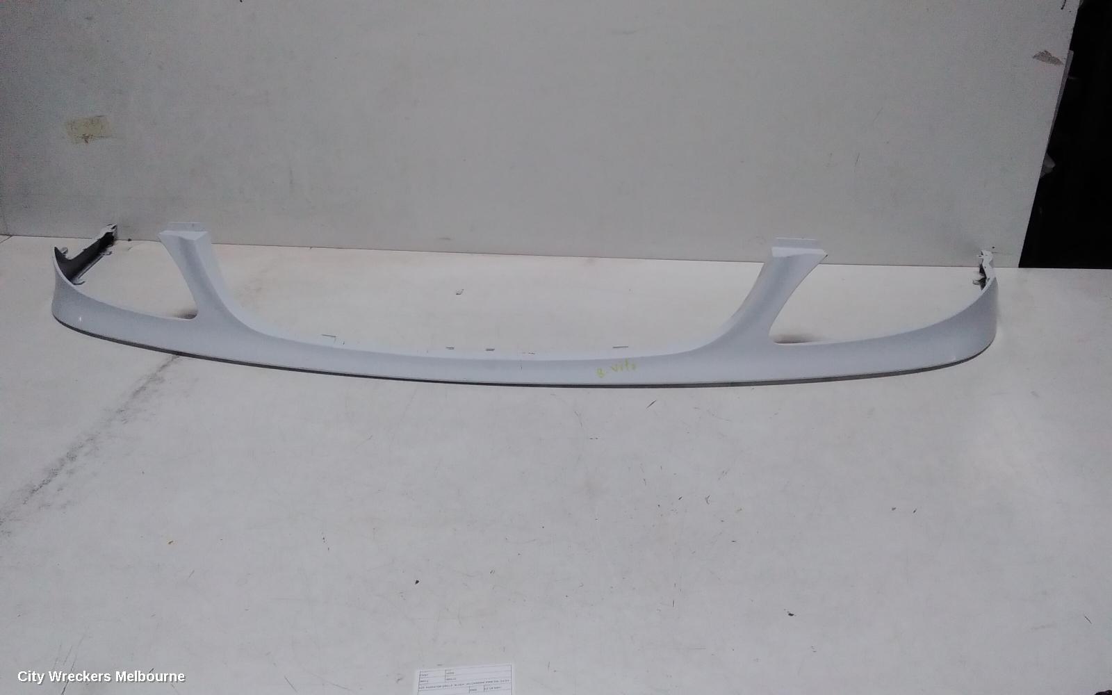 MERCEDES VITO GRILLE, 639, RADIATOR GRILLE, BLACK, W/ CHROME EMBLEM, 04/2004 - 01/2011