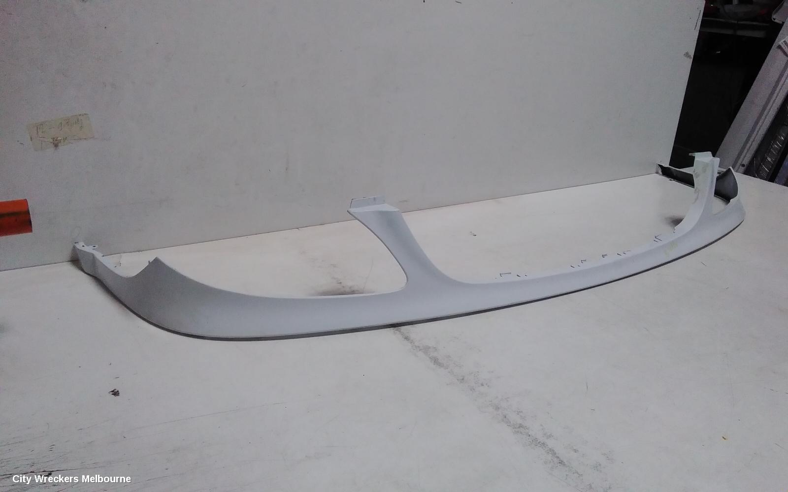 MERCEDES VITO GRILLE, 639, RADIATOR GRILLE, BLACK, W/ CHROME EMBLEM, 04/2004 - 01/2011