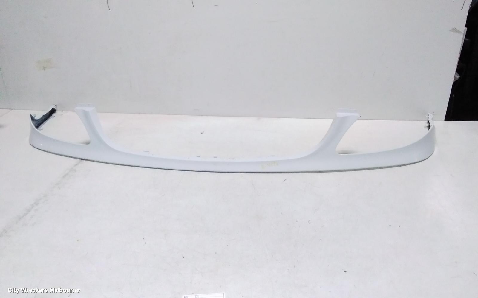 MERCEDES VITO GRILLE, 639, RADIATOR GRILLE, BLACK, W/ CHROME EMBLEM, 04/2004 - 01/2011