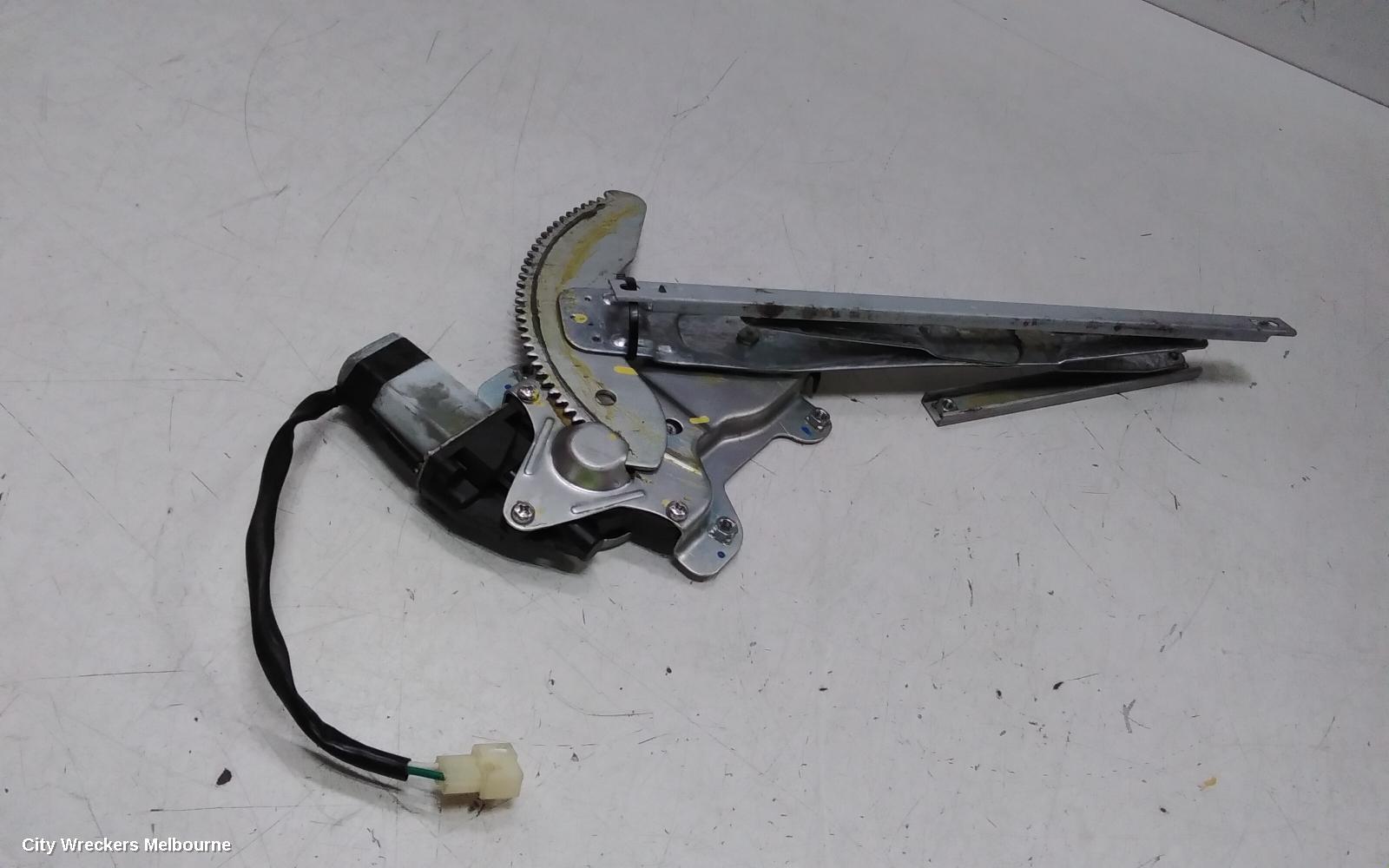 PROTON S16 LEFT FRONT WINDOW REG/MOTOR, BLM, POWER, 12/2009 - 01/2014