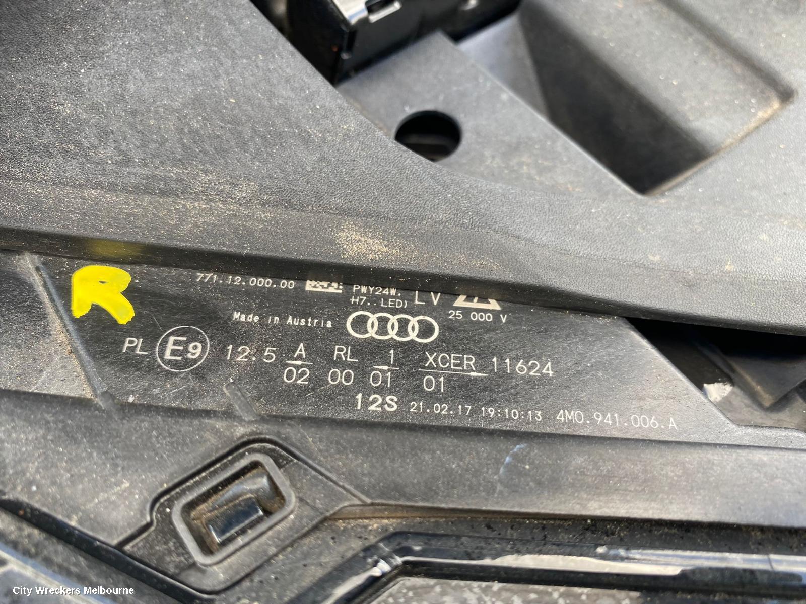 AUDI Q7 RIGHT FRONT HUB ASSEMBLY, 4M, 07/2015 ONWARDS