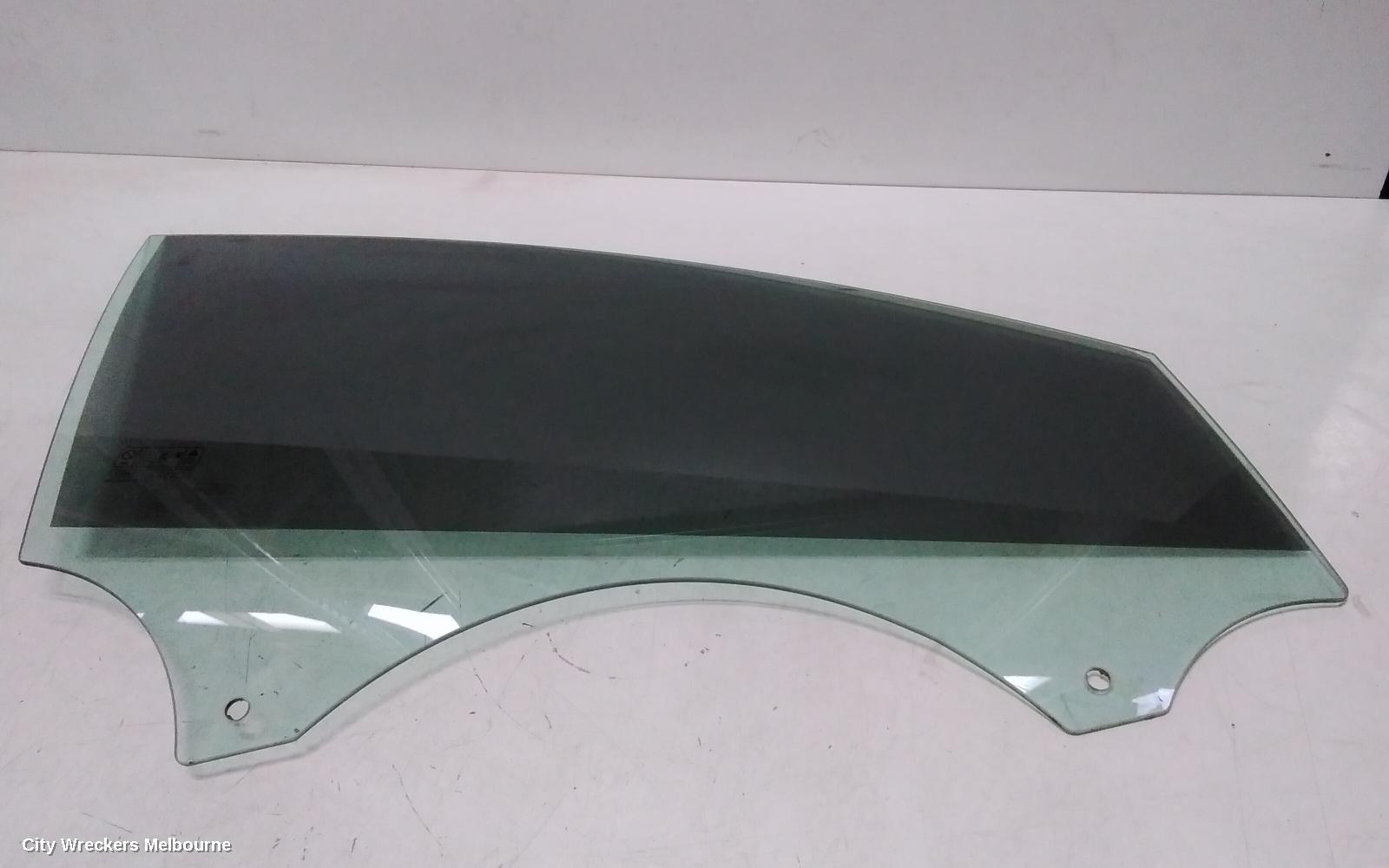 FORD MONDEO RIGHT FRONT DOOR WINDOW, MA-MC, GREEN TINT TYPE, 10/2007 - 12/2014