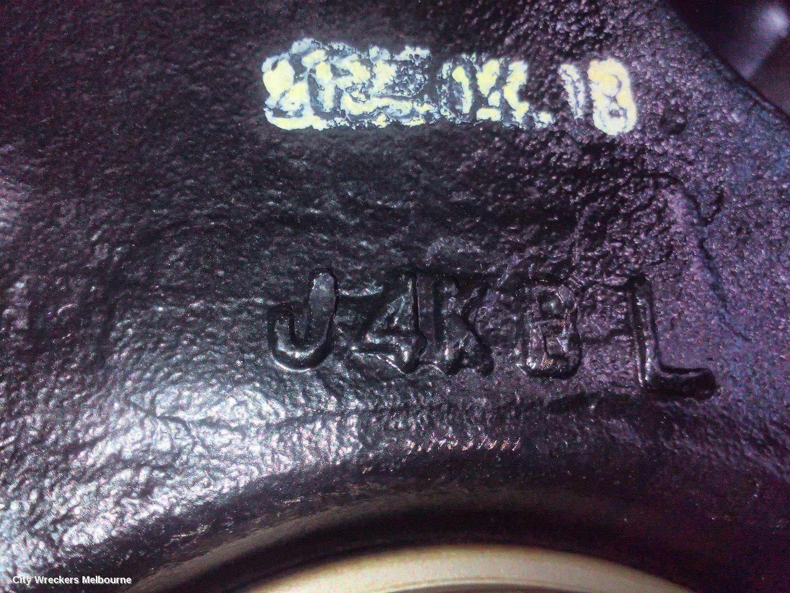 NISSAN PATROL LEFT FRONT HUB ASSEMBLY, Y62, 11/2012 ONWARDS