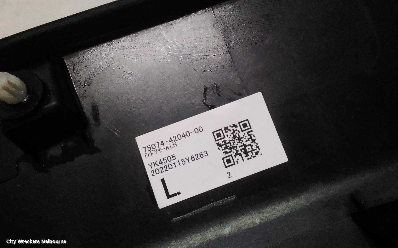 TOYOTA RAV4 DOOR MOULD, LHF LOWER MOULD: 141598, XA50, 11/2018 - 12/2025