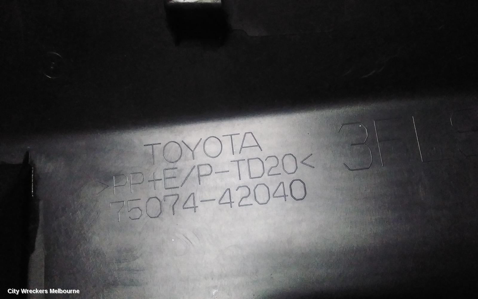 TOYOTA RAV4 DOOR MOULD, LHF LOWER MOULD: 141598, XA50, 11/2018 - 12/2025