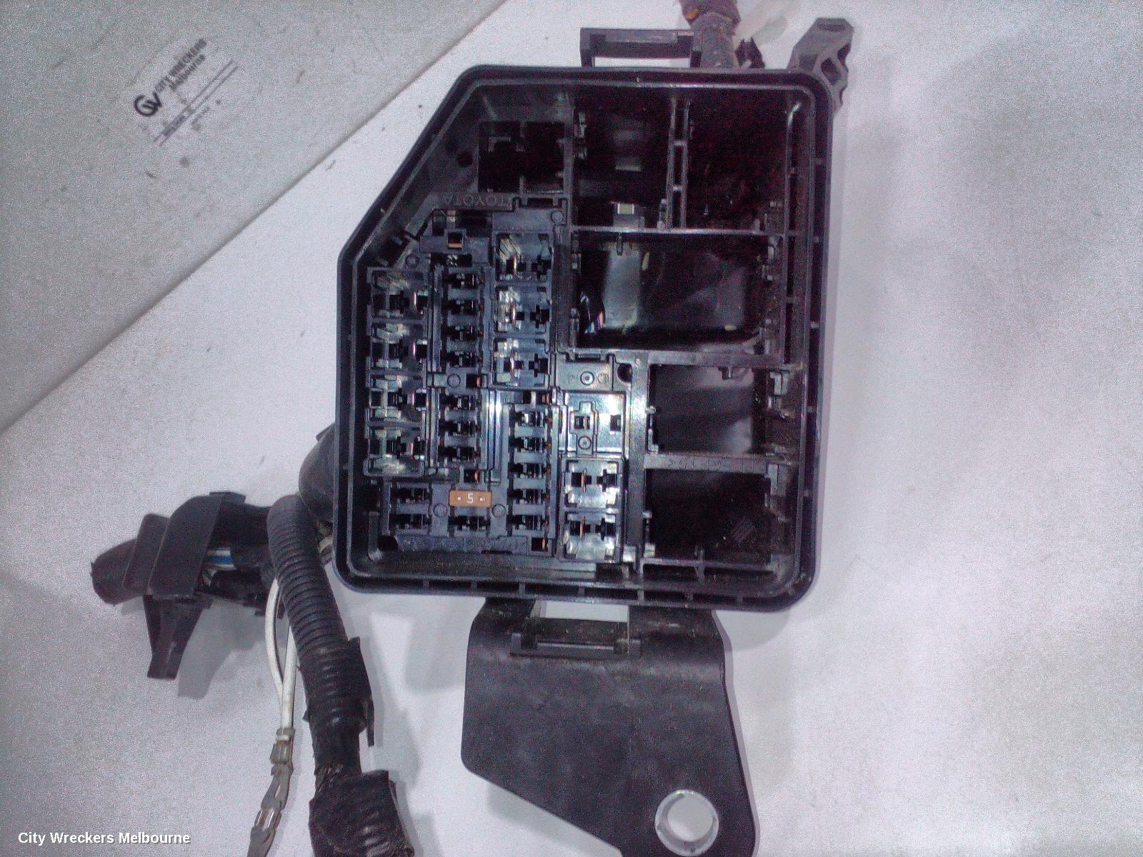 TOYOTA RAV4 FUSE BOX, ENGINE BAY (RH SIDE), PETROL, 2.0/2.5, MXAA52R/AXAA54R, XA50, 11/2018 - 05/2024