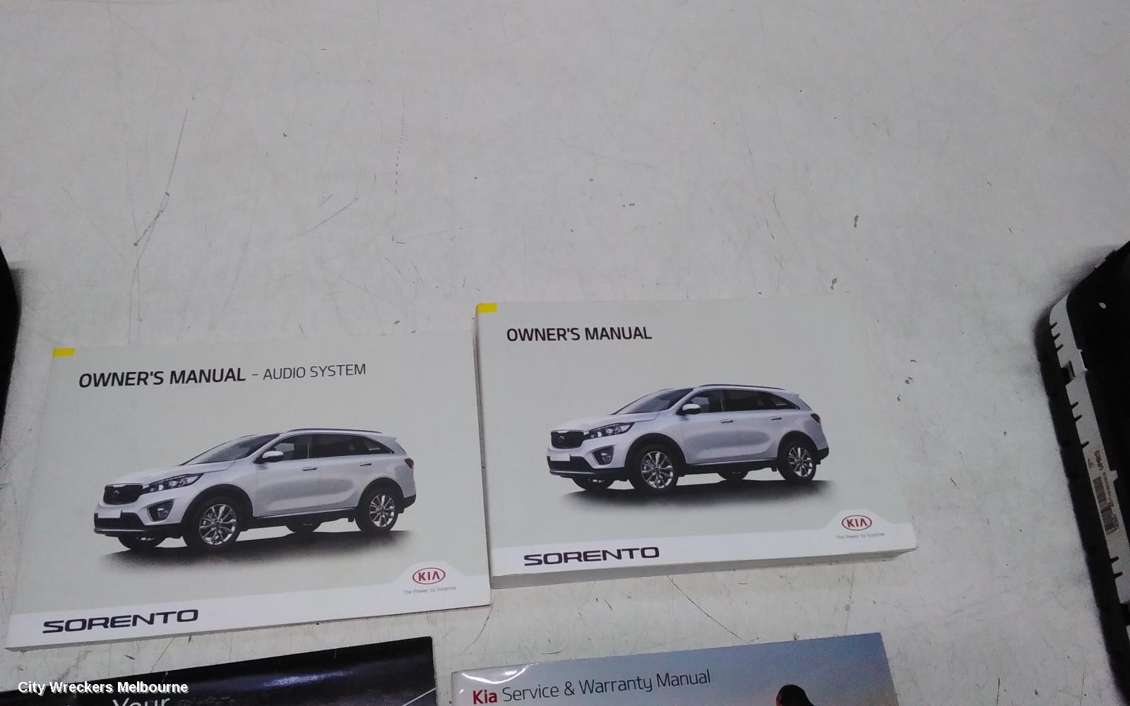 KIA SORENTO OWNERS HANDBOOK, UM, 03/2015 - 02/2020