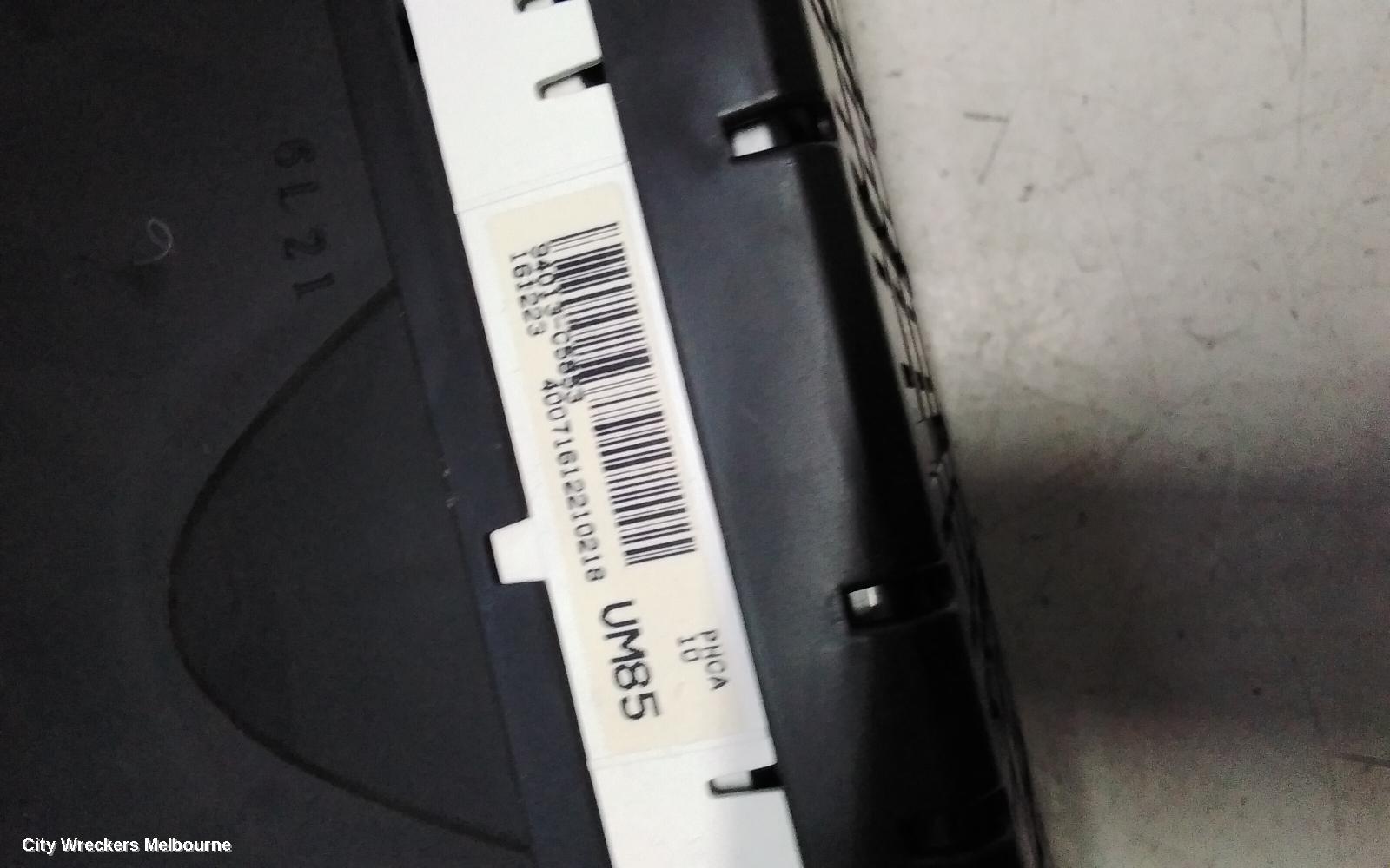 KIA SORENTO INSTRUMENT CLUSTER, DIESEL, SLI/PLATINUM/GT-LINE, UM, 03/2015 - 08/2017
