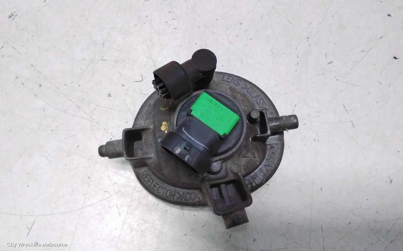 MAZDA 6 RIGHT INDICATOR/FOG/SIDE, BUMPER FOGLAMP, GG/GY, LUXURY SPORT TYPE, 09/2002 - 07/2005