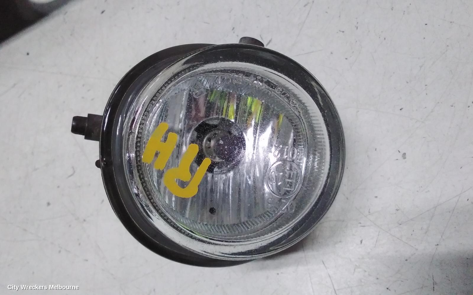 MAZDA 6 RIGHT INDICATOR/FOG/SIDE, BUMPER FOGLAMP, GG/GY, LUXURY SPORT TYPE, 09/2002 - 07/2005