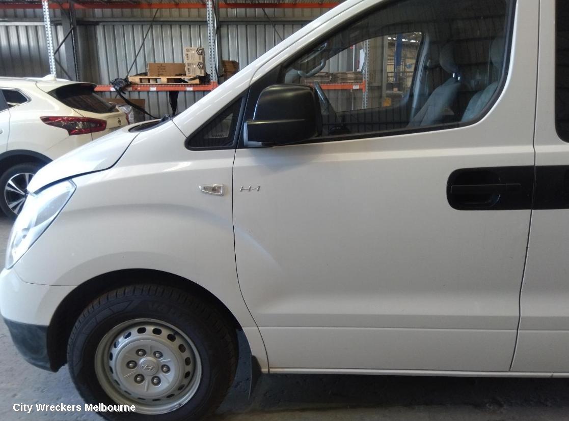 HYUNDAI ILOAD/IMAX RIGHT GUARD, TQ, ILOAD, NON MOULD TYPE, 11/2007 - 02/2018