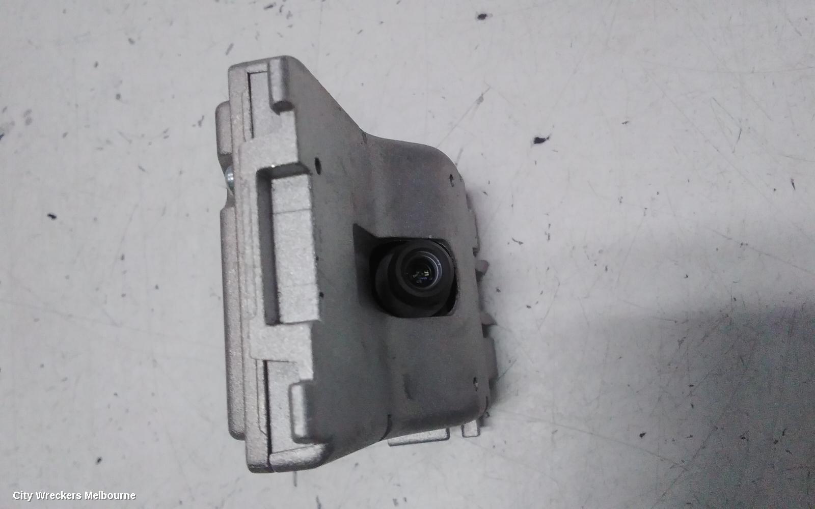 MAZDA 2 REVERSE CAMERA, FRONT CAMERA (WINDSHIELD MOUNTED), DJ/DL, 10/2014 ONWARDS