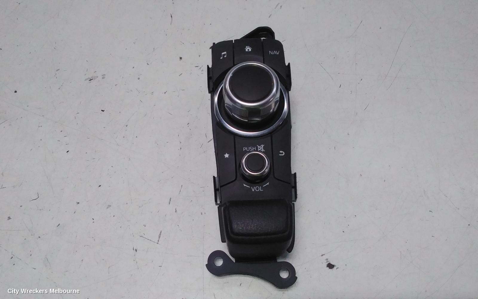 MAZDA 2, DJ/DL, 10/2014 ONWARDS, D09H 66 CMO B  COMBINATION COMMANDER CONTROLS: 141825
