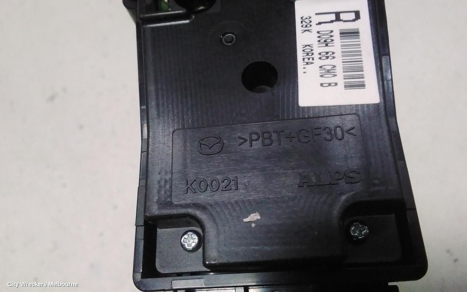 MAZDA 2, DJ/DL, 10/2014 ONWARDS, D09H 66 CMO B  COMBINATION COMMANDER CONTROLS: 141825