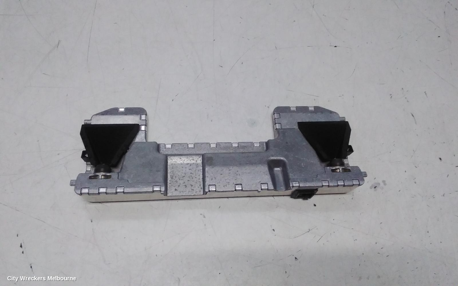 MERCEDES GLE CLASS REVERSE CAMERA, C292/W166, FRONT CAMERA (WINDSCREEN MOUNTED), 06/2015 - 04/2019