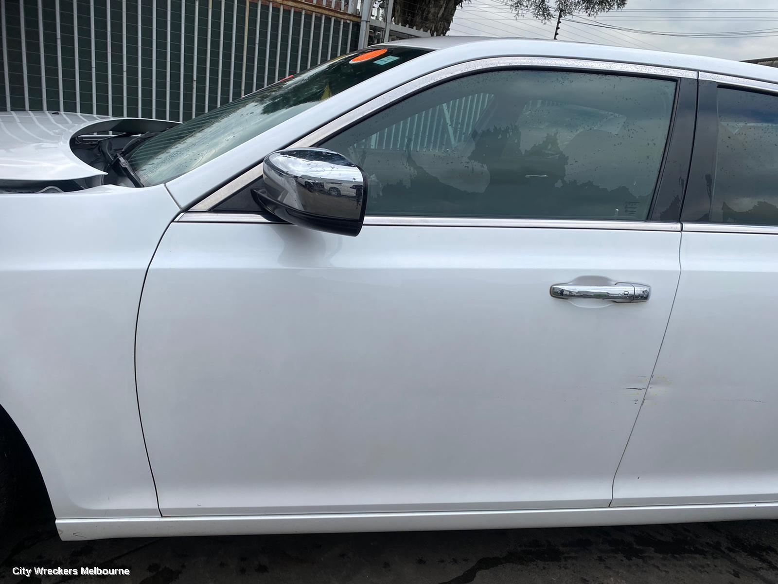 CHRYSLER 300C RIGHT FRONT DOOR, LX2, 07/2012 - 12/2021