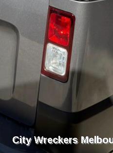 RENAULT TRAFIC RIGHT TAILLIGHT, X82, IN BODY, LOWER, 01/2015 ONWARDS