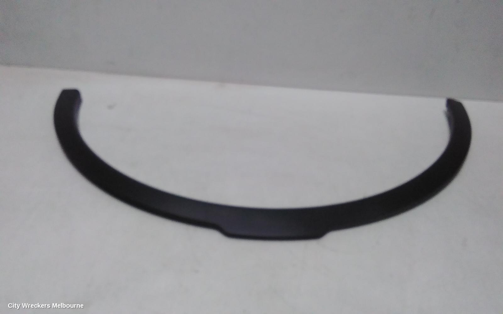 LAND ROVER DISCOVERY WHEEL ARCH FLARE, L462, LH FRONT, NON PARK SENSOR TYPE, MATTE BLACK, 12/2016 ONWARDS